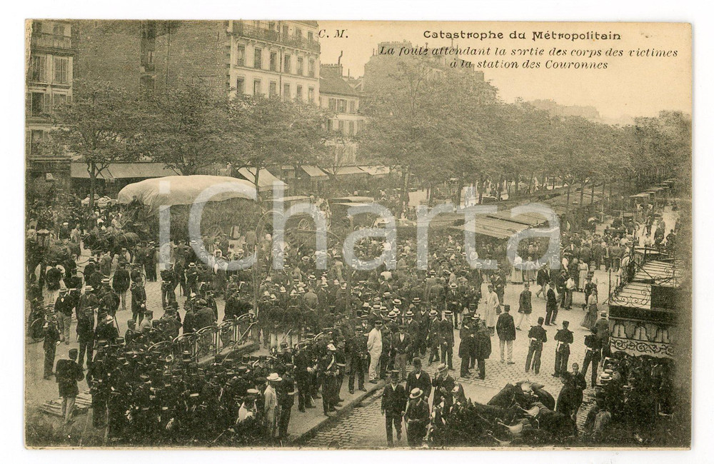 1903 PARIS Catastrophe du METROPOLITAIN station Couronnes - Foule en attente  Cartolina postale d'epoca, non viaggiata.CONDIZIONI: GFORMATO: FP    originale e autentica 1
