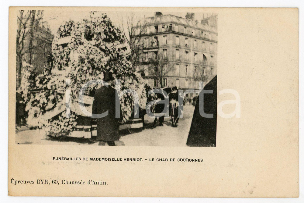 1900 PARIS Funérailles de Mademoiselle HENRIOT - Char de couronnes *Postcard  Cartolina postale d'epoca, non viaggiata.CONDIZIONI: GFORMATO: FP    originale e autentica 1