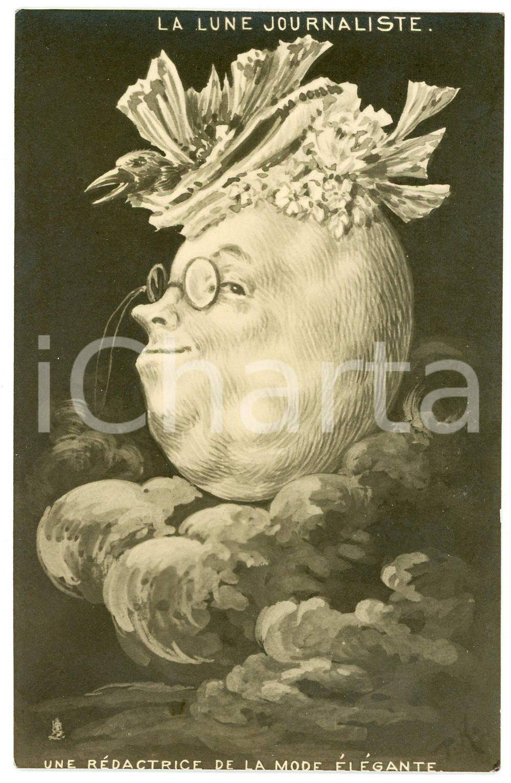 1900 ca La Lune journaliste - Une rédactrice de la mode élégante *Carte postale  Cartolina postale d'epoca, non viaggiata .CONDIZIONI: GFORMATO: FP    originale e autentica 1