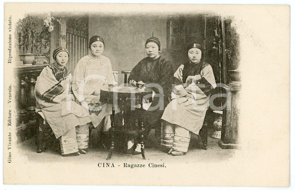 1900 ca COSTUMI CINA Ragazze cinesi - Cartolina ed. Gino Vivante FP NV  Cartolina postale d'epoca, non viaggiata.CONDIZIONI: G FORMATO: FP    originale e autentica 1