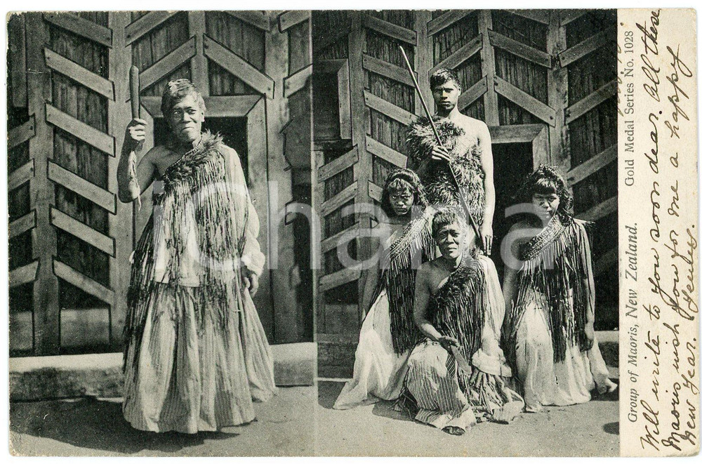 1908 NEW ZEALAND Ethnic Types - Group of MAORIS - Vintage postcard  Cartolina postale d'epoca, viaggiata.CONDIZIONI: G FORMATO: FP    originale e autentica 1