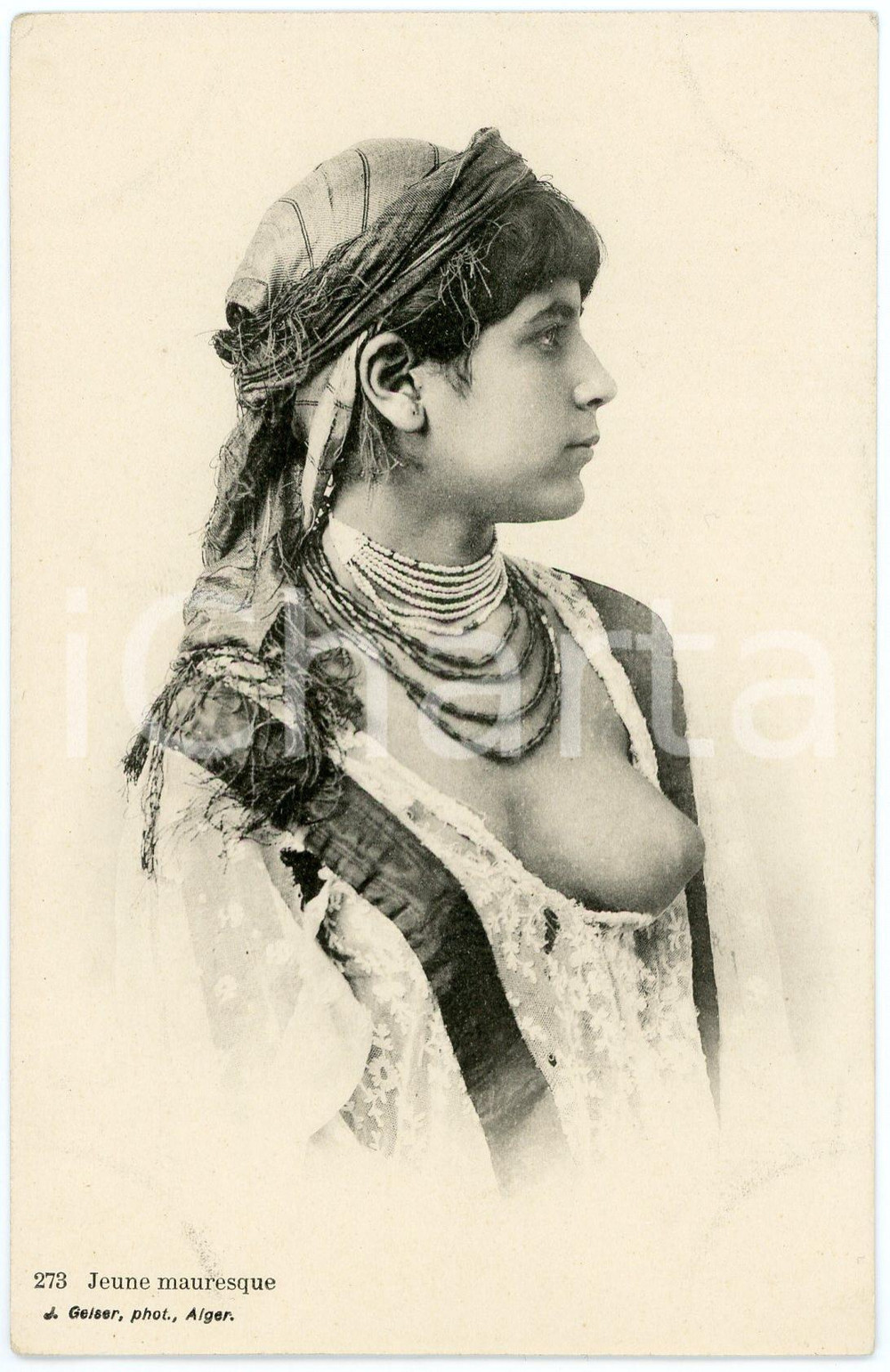 1910 ca ALGERIE Jeune Mauresque - Postcard ETHNIC NUDE topless photo GEISER  Cartolina postale d'epoca, non viaggiata.CONDIZIONI: GFORMATO: FP    originale e autentica 1