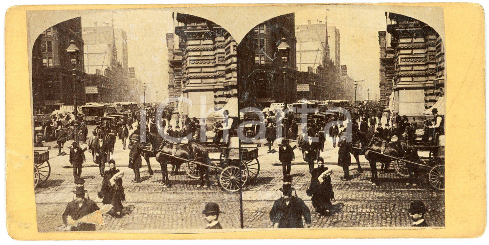 1910 ca LIEGE (BELGIQUE) Une rue très fréquentée - Old ANIMATED Stereoview Fotografia stereoscopica d'epoca, su cartoncino rigido.FORMATO: 18x9 cmCONDIZIONI: POOR (abrasione al lato sinistro)    originale e autentica 1