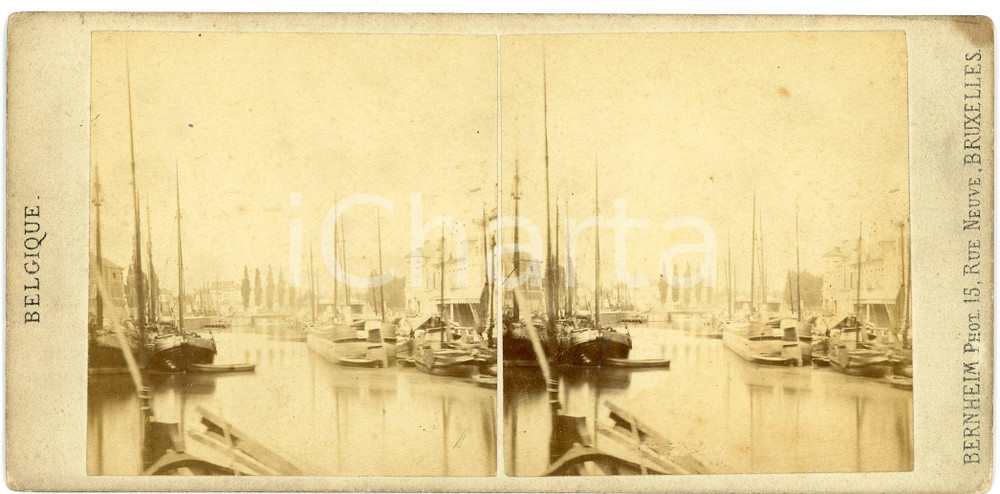 1905 ca OSTENDE (BELGIQUE) Vue avec des bateaux - Vintage Stereoview Fotografia stereoscopica d'epoca, su cartoncino.FORMATO: 18x9 cmCONDIZIONI: G (ma piccole macchie)    originale e autentica 1