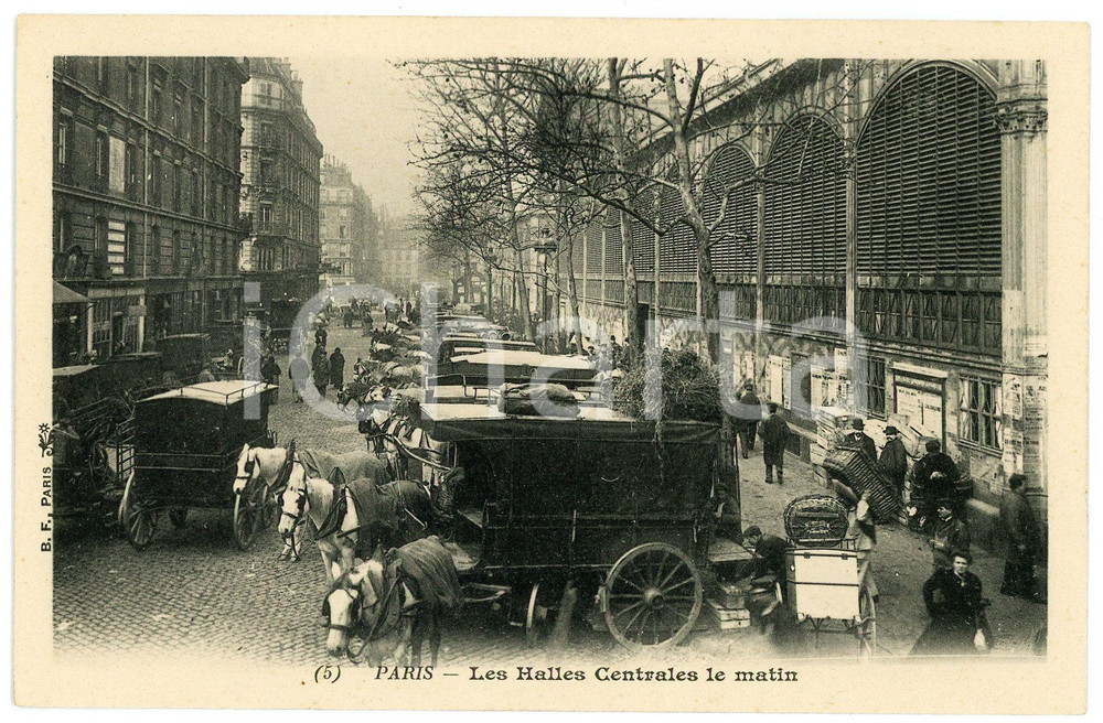 1900 ca PARIS Les Halles Centrales le matin - Carte postale ANIMEE carrosses  Cartolina postale d'epoca, non viaggiata.CONDIZIONI: GFORMATO: FP    originale e autentica 1