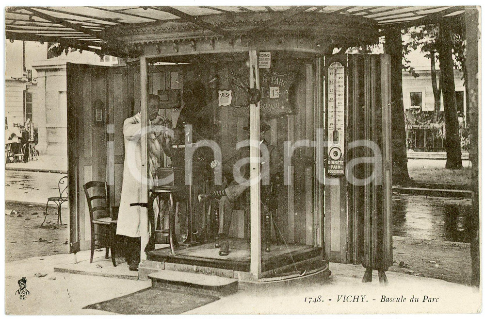 1921 VICHY (FRANCE) Bascule du Parc - Animated vintage postcard  Cartolina postale d'epoca, viaggiata.CONDIZIONI: F (lievi piegature all'angolo e al lato sinistro)FORMATO: FP    originale e autentica 1