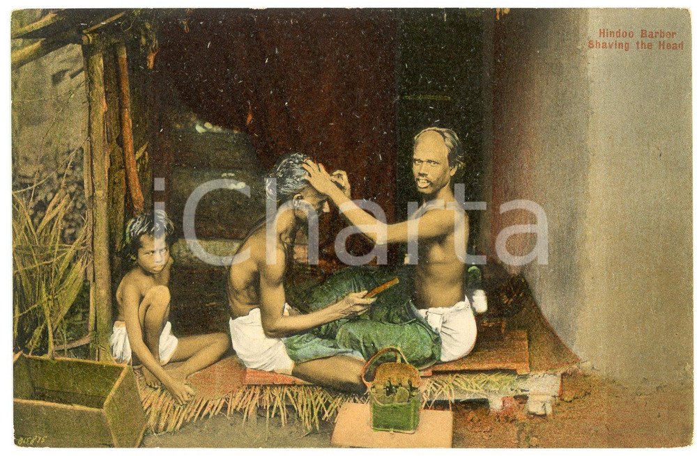 1930 ca CEYLON (SRI LANKA) Hindoo barber shaving the head - Postcard FP NV  Cartolina postale d'epoca, non viaggiata.CONDIZIONI: FAIRFORMATO: FP    originale e autentica 1