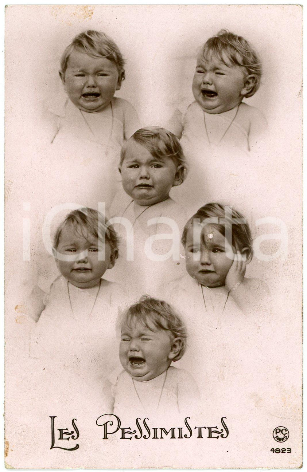 1910 ca HUMOUR Les Pessimistes - Bébé qui pleure - Postcard DAMAGED FP VG  Cartolina postale d'epoca, viaggiata.CONDIZIONI: VERY POOR (residuo di incollatura esteso a tutta la superficie del recto, abrasione causata dalla rimozione dell'affrancatura)FORMATO: FP    originale e autentica 1