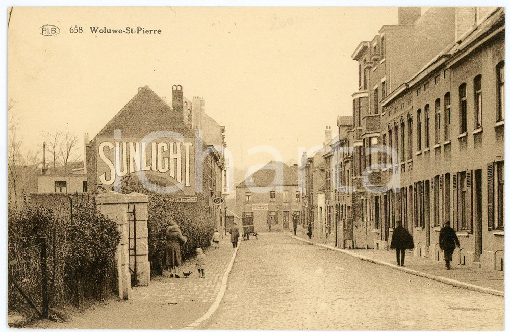 1910 ca WOLUWE-SAINT-PIERRE Street and SUNLIGHT SAVON murales - Postcard FP NV  Cartolina postale d'epoca, non viaggiata. FAIR/discreto Lievi smussature agli angoli Formato: FP originale e autentica 1
