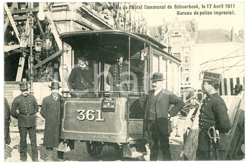 1911 SCHAERBEEK Incendie de l'Hotel Communal - Bureau de police - Carte postale  Cartolina postale d'epoca, non viaggiata. FAIR/discreto Lievi smussature agli angoli Formato: FP originale e autentica 1