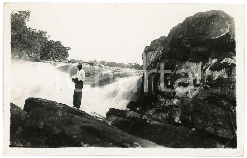 1930 ca AFRICA - CONGO BELGE Man near the river - Postcard FP NV  Cartolina postale d'epoca, non viaggiata.CONDIZIONI: FAIR (lievi smussature agli angoli)FORMATO: FP    originale e autentica 1