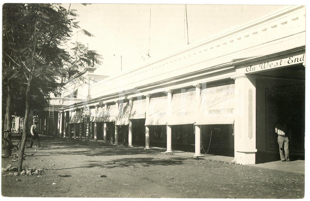 1920 ca ELISABETHVILLE - CONGO BELGE Street view - Postcard FP NV  Cartolina postale d'epoca, non viaggiata.CONDIZIONI: FAIR (lievi smussature agli angoli)FORMATO: FP    originale e autentica 1