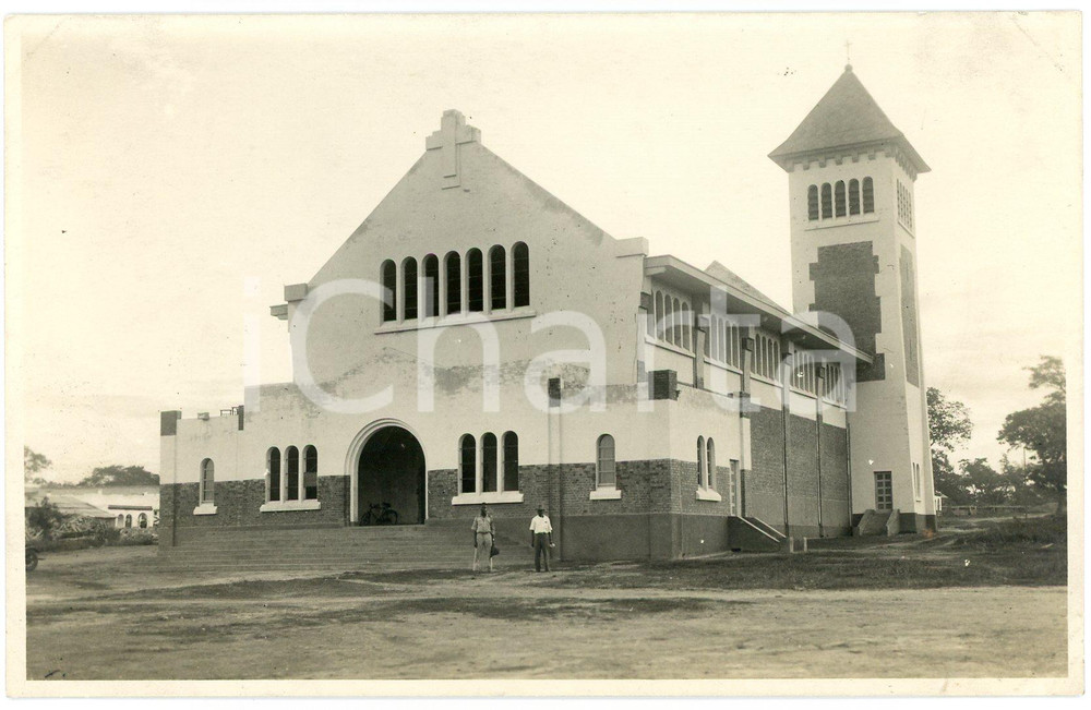 1930 ca ELISABETHVILLE (CONGO BELGE) Eglise - Photo Léopold GABRIEL Fotografia originale d'epoca, in formato cartolina postale.FOTOGRAFO: L&eacute;opold Gabriel, Elisabethville GOOD/buono  Formato: 14x9 cm originale e autentica 1