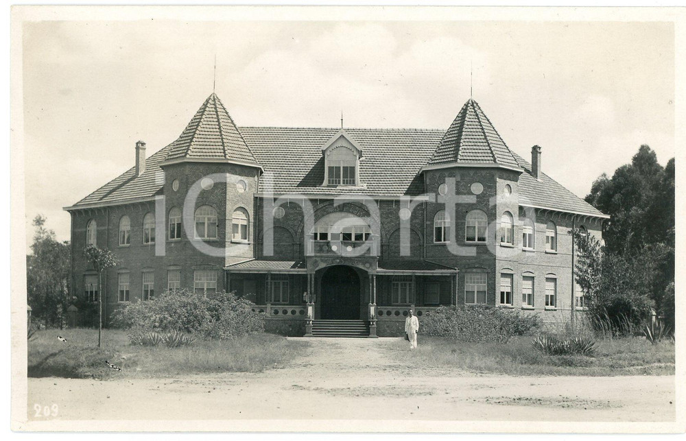 1931 ELISABETHVILLE CONGO BELGE Siège Comité KATANGA Photo Léopold GABRIEL 209 Fotografia originale d'epoca, in formato cartolina postale.FOTOGRAFO: L&eacute;opold Gabriel - Panda - Katanga  GOOD/buono  FORMATO: 14x9 cm originale e autentica 1