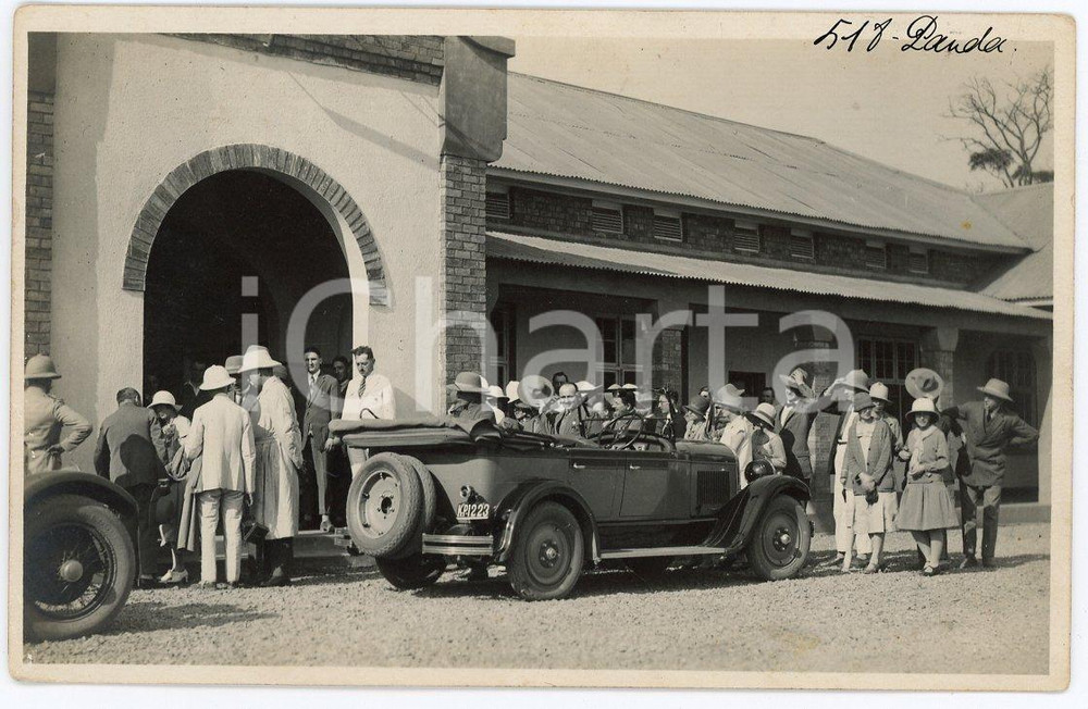 1928 CONGO BELGE PANDA Mines KATANGA Roi Albert Ier - Voiture *Photo GABRIEL 518 Fotografia originale d'epoca, scattata durante la visita dei sovrani Alberto I ed Elisabetta del Belgio in Congo.Timbro del fotografo al verso.FOTOGRAFO: L&eacute;opold Gabriel - Panda - Katanga GOOD/buono  Formato: 14x9 cm originale e autentica 1