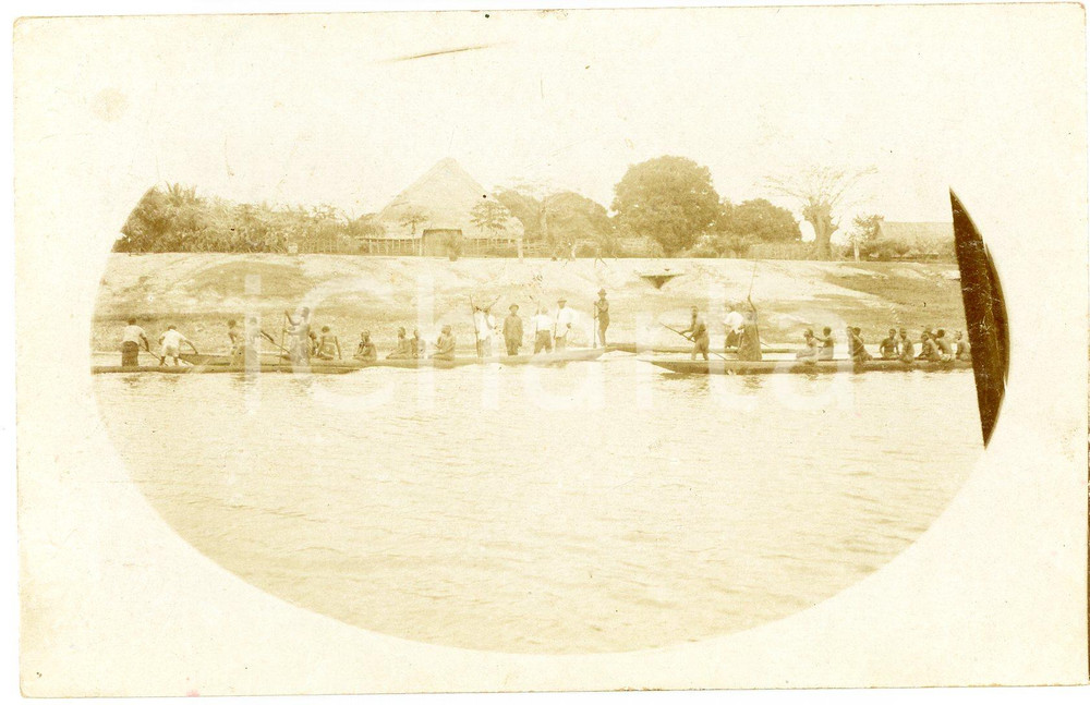 1920 ca CONGO BELGE - Indigènes en pirogue - Photo 14x9 cm Fotografia d'epoca, in formato cartolina postale. GOOD/buono  Formato: 14x9 cm originale e autentica 1