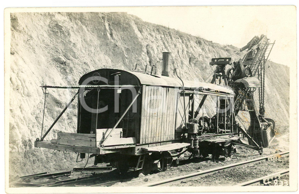 1930 ca CONGO BELGE - KATANGA - Mine KAMBOVE  Machine *Photo Léopold GABRIEL 233 Fotografia originale d'epoca, in formato cartolina postale.FOTOGRAFO: L&eacute;opold Gabriel - Panda - Katanga  GOOD/buono  Formato: 14x9 cm originale e autentica 1