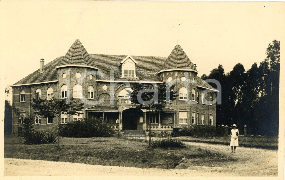 1931 ELISABETHVILLE (CONGO BELGE) Siège Comité KATANGA *Photo Léopold GABRIEL Fotografia originale d'epoca, in formato cartolina postale.Didascalia manoscritta al verso.FOTOGRAFO: L&eacute;opold Gabriel GOOD/buono  Formato: 14x9 cm originale e autentica 1