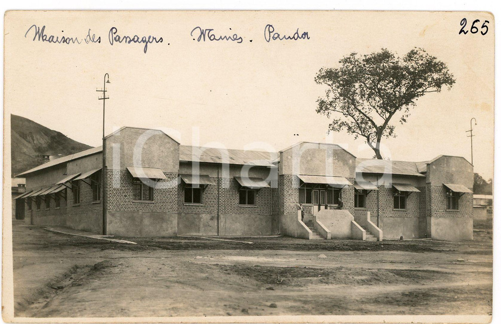 1930 ca CONGO BELGE KATANGA Mines PANDA Maison des Passagers - Photo GABRIEL 265 Fotografia originale d'epoca, con timbro del fotografo al verso.FOTOGRAFO: L&eacute;opold Gabriel - Panda - Katanga  GOOD/buono  Formato: 14x9 cm originale e autentica 1
