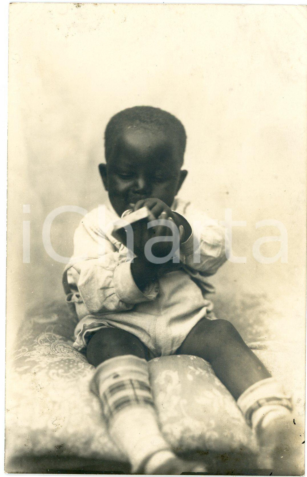 1930 ca CONGO BELGE - Enfant avec un jouet *Photo 9x14 cm Fotografia d'epoca, in formato cartolina postale. GOOD/buono  Formato: 9x14 cm originale e autentica 1