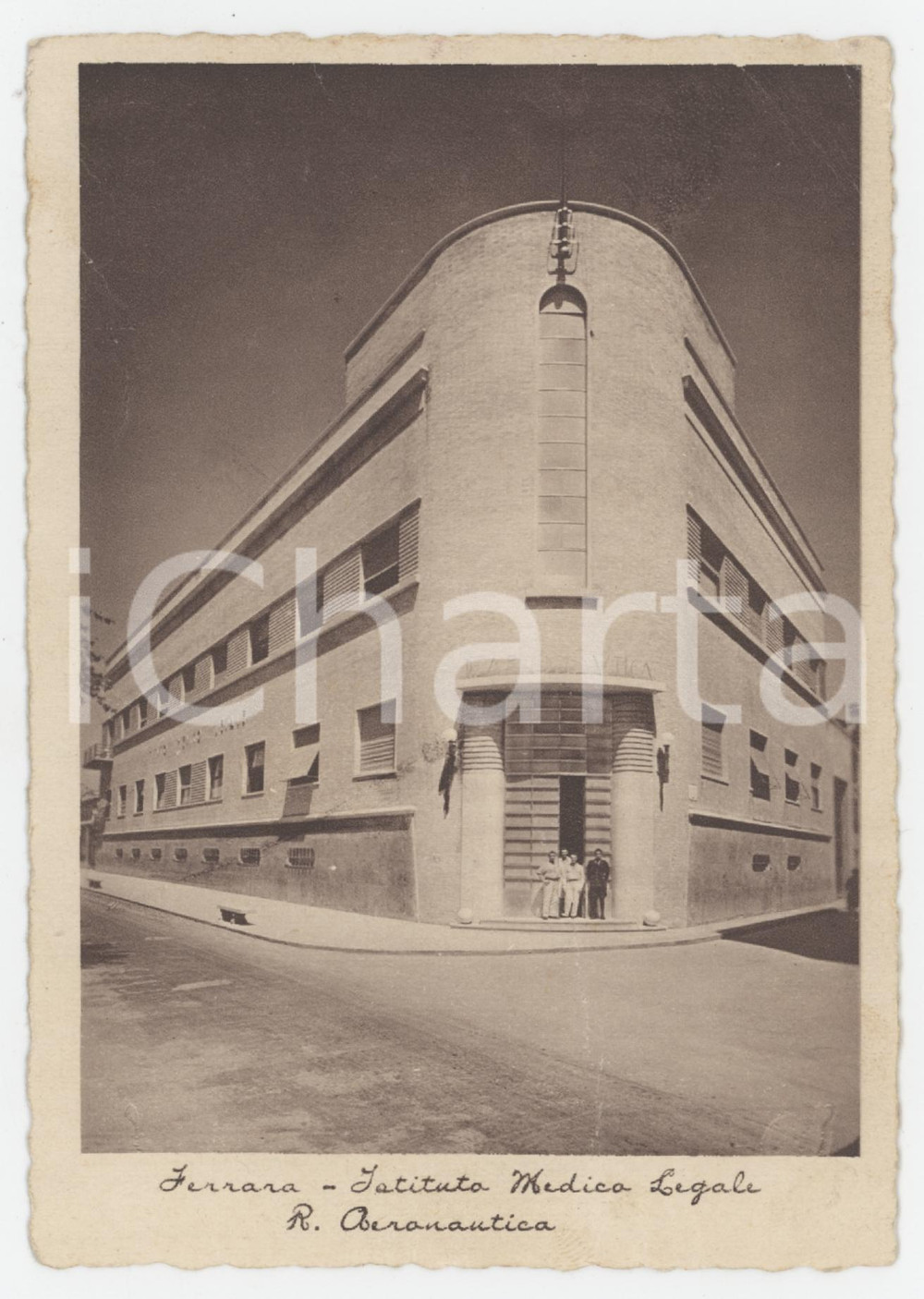 1940 FERRARA Istituto Medico Legale R. Aeronautica - ARCHITETTURA FASCISTA Cartolina postale d'epoca, non viaggiata.Didascalia al verso datata 1942.CONDIZIONI: GOOD. POOR/danneggiato piegatura al lato inferiore Formato: 10x15 cm originale e autentica 1