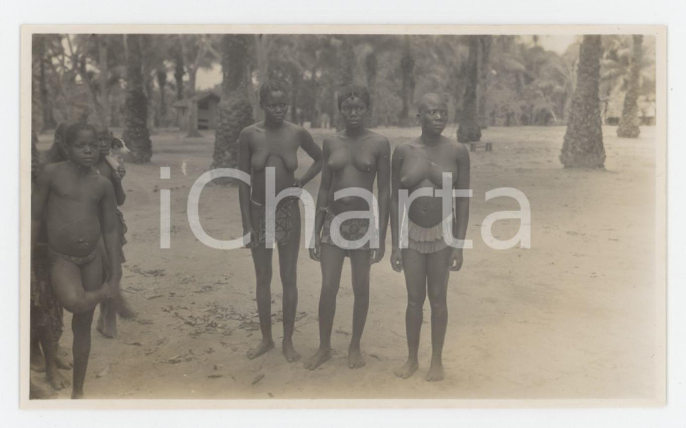 1940 ca CONGO BELGE Three nude woman NU ETHNIQUE Photo 6x11 cm Fotografie d'epoca.  GOOD/buono  Formato: 6x11 originale e autentica 1