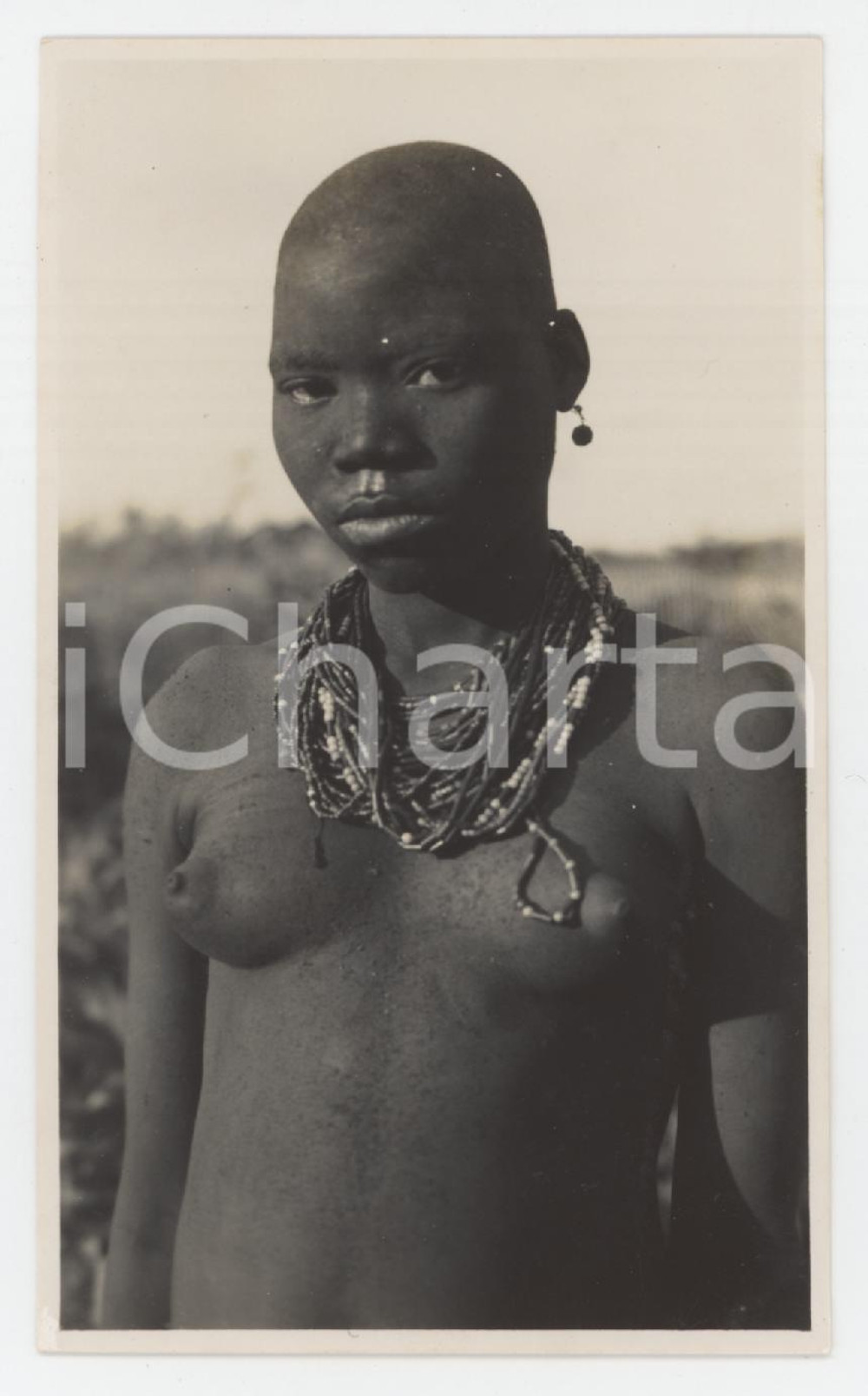 1940 ca CONGO BELGE Nude girl with necklaces NU ETHNIQUE Photo 6x11 cm Fotografie d'epoca.  GOOD/buono  Formato: 6x11 originale e autentica 1