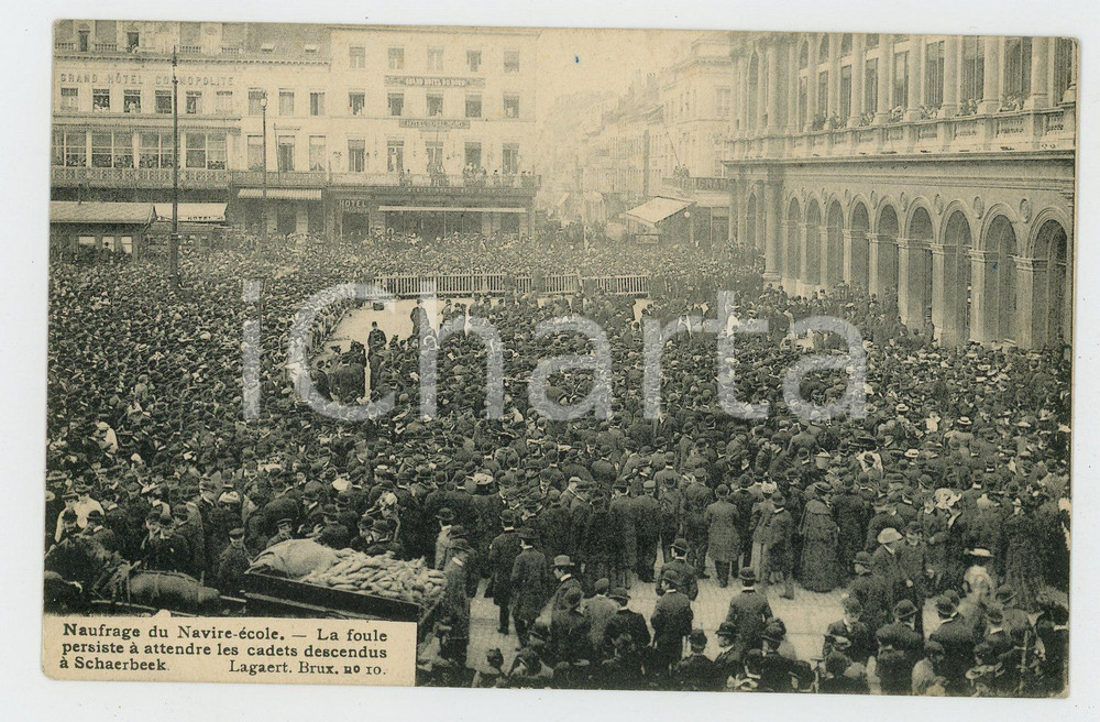 1906 BRUXELLES Naufrage Navire-école - Foule attend les cadets *Carte postale  Cartolina d'epoca, non viaggiata.CONDIZIONI: GFORMATO: FP    originale e autentica 1