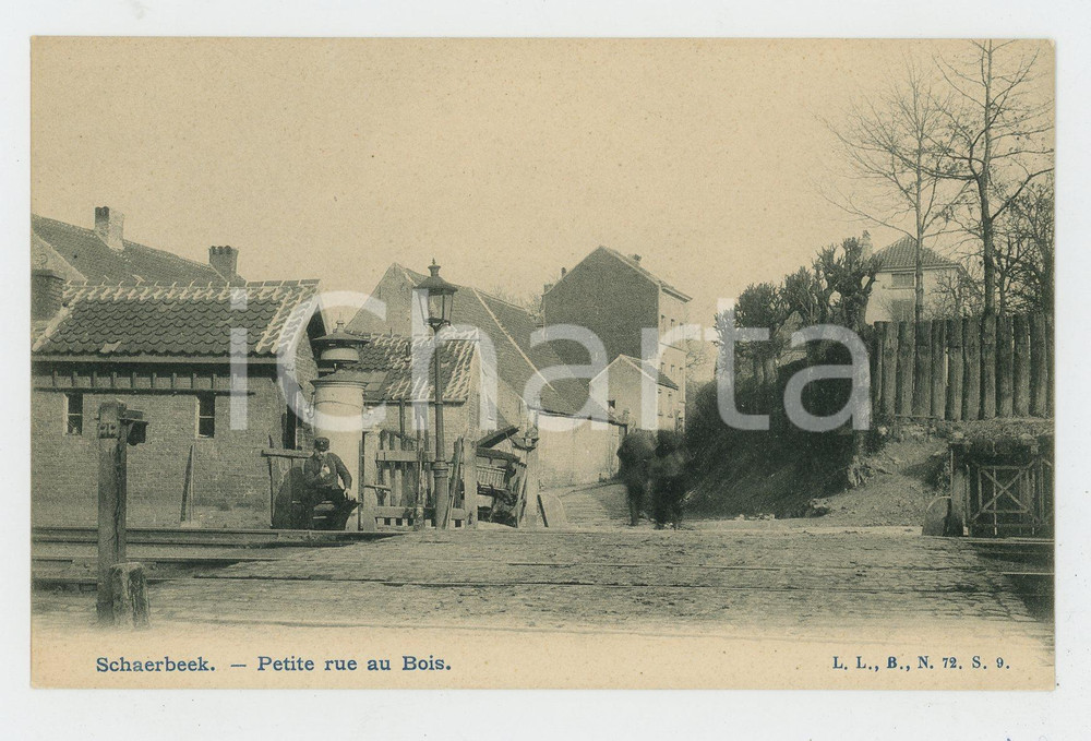 1900 ca SCHAERBEEK - BELGIQUE Petite rue au Bois - Carte postale FP NV  Cartolina postale d'epoca, non viaggiata. FAIR/discreto Lievi smussature agli angoli Formato: FP originale e autentica 1