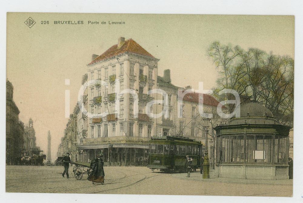 1910 ca BRUXELLES - BELGIQUE Porte de Louvain - Carte Postale FP NV  Cartolina postale d'epoca, non viaggiata. FAIR/discreto Lievi smussature agli angoli Formato: FP originale e autentica 1