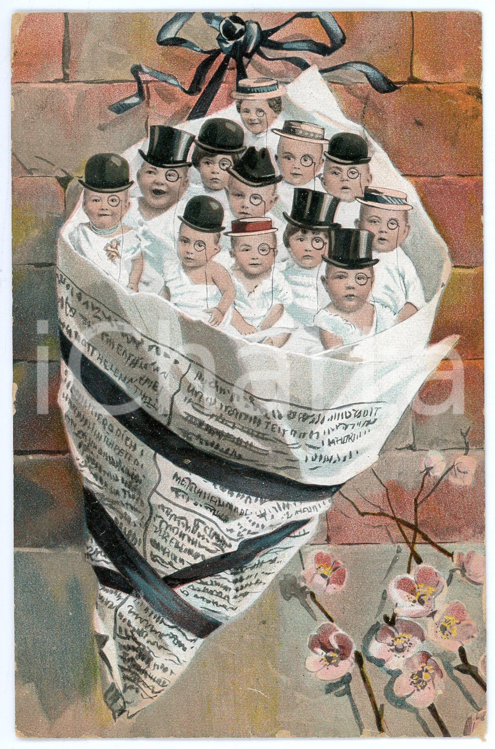 1905 CHILDREN Babies as little men in a bouquet - Old postcard  Cartolina postale d'epoca, viaggiata. POOR/danneggiato piegature al lato inferiore e smussature angolari Formato: 9x14 cm originale e autentica 1