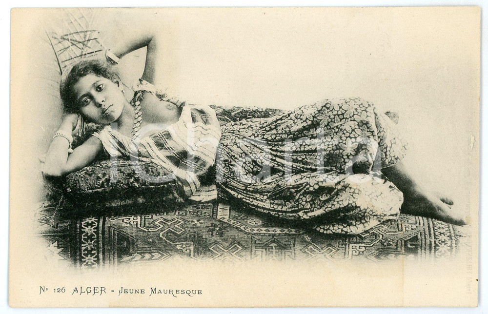 1910 ca ETHNIC NUDE ALGER Jeune Mauresque - Postcard topless n° 126  Cartolina postale d'epoca, non viaggiata.CONDIZIONI: GFORMATO: FP    originale e autentica 1