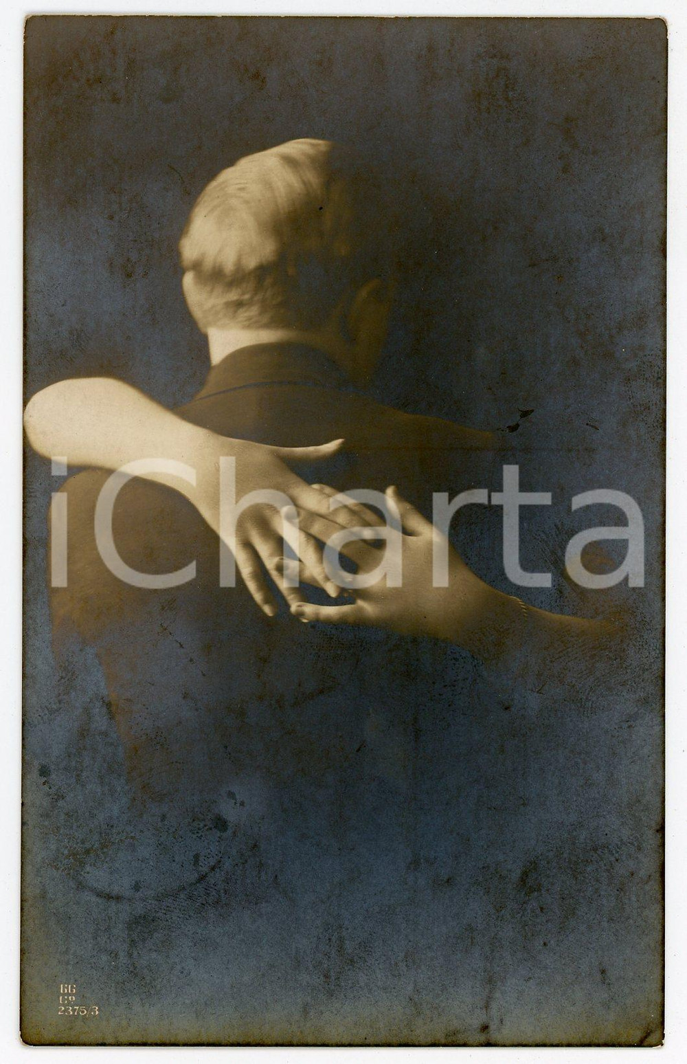 1916 LES AMOUREUX Câlin invisible - Carte postale FP VG  Cartolina postale d'epoca, viaggiata.CONDIZIONI: FAIRFORMATO: FP    originale e autentica 1