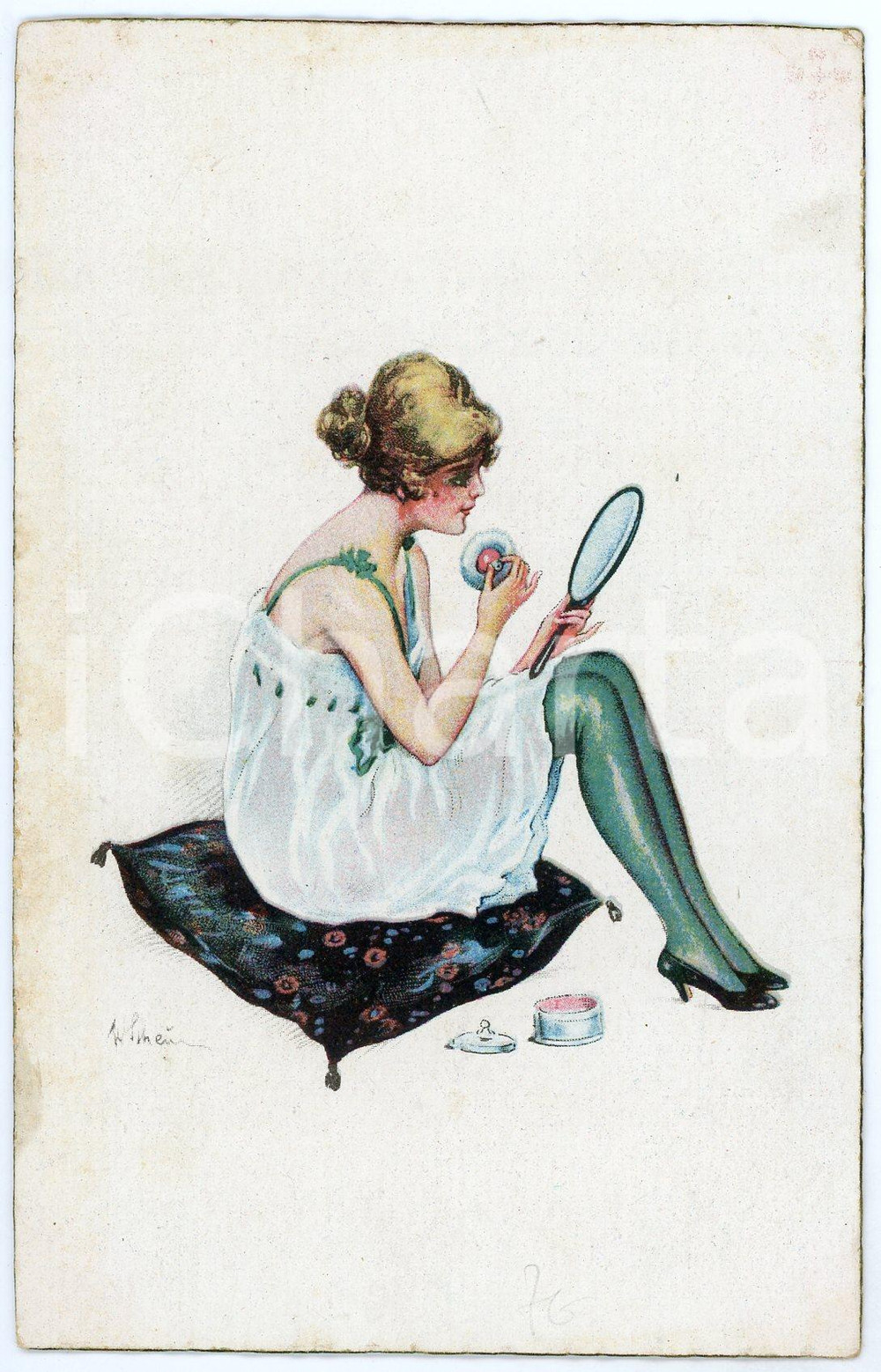1920 ca EROTICA VINTAGE Woman doing her makeup in the mirror - Carte postale FP  Cartolina postale d'epoca, non viaggiata.CONDIZIONI: FAIRFORMATO: FP    originale e autentica 1
