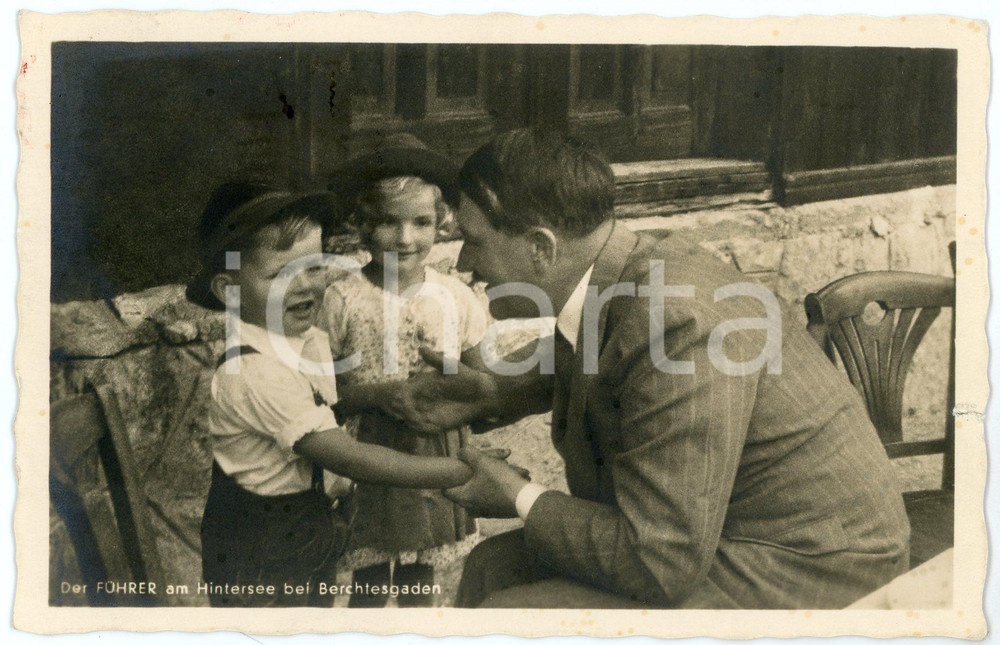 1937 GERMANY Adolf Hitler am HIntersee bei Berchtesgaden - Children *Postcard  Cartolina postale d'epoca, viaggiata. POOR/danneggiato piccolo taglio al lato destro; lievi fioriture Formato: 14x9 cm originale e autentica 1