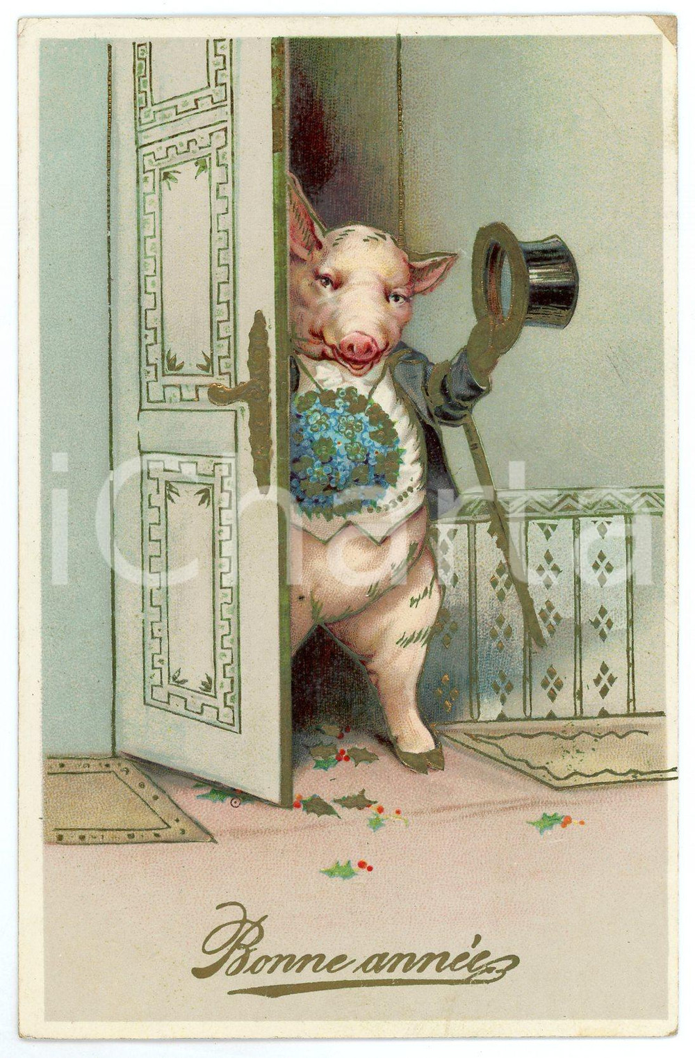 1911 BONNE ANNÉE - Pig with a hat opening the door - Embossed postcard DAMAGED  Cartolina postale d'epoca, viaggiata, in rilievo.CONDIZIONI: VP (lievi abrasioni angolari e parziale distacco della pellicola protettiva)FORMATO: FP    originale e autentica 1