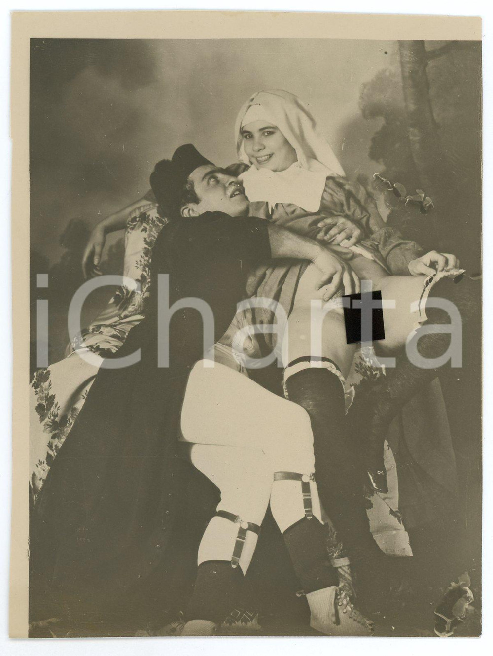 1920 ca VINTAGE EROTIC Couple - Priest and nun (1) RARE PORN Photo 10x13 Fotografia originale d'epoca.CONDIZIONI: G FORMATO: 10x13 cm    originale e autentica 1