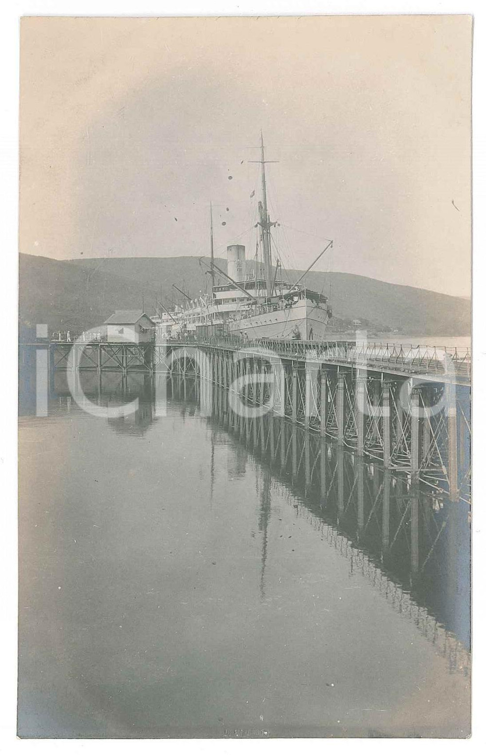 1930 ca C. ZAGOURSKI (?) CONGO BELGE - Port de MATADI - Quais *Photo 9x14 cm  Fotocartolina postale d'epoca, attibuita al fotografo Casimir Zagourski.CONDIZIONI: F (aloni)FORMATO: 9x14 cm    originale e autentica 1