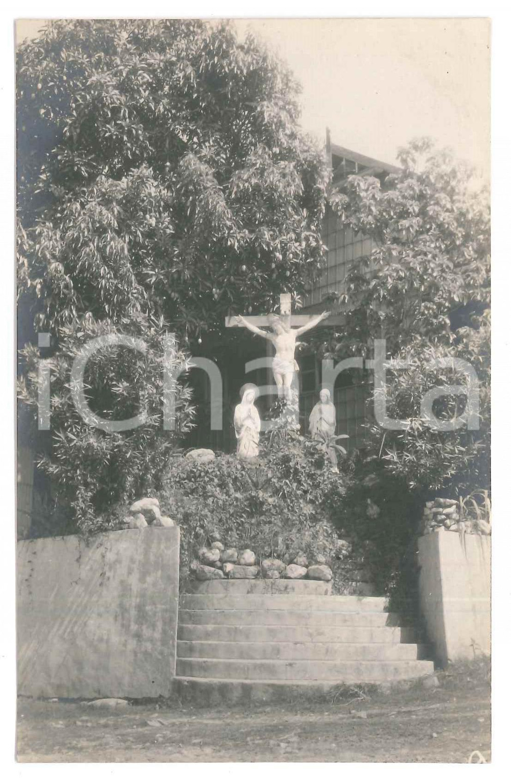 1930 ca C. ZAGOURSKI (?) CONGO BELGE - KINSHASA - Une mission *Photo  Fotocartolina postale d'epoca, attibuita al fotografo Casimir Zagourski.CONDIZIONI: G FORMATO: 9x14 cm    originale e autentica 1