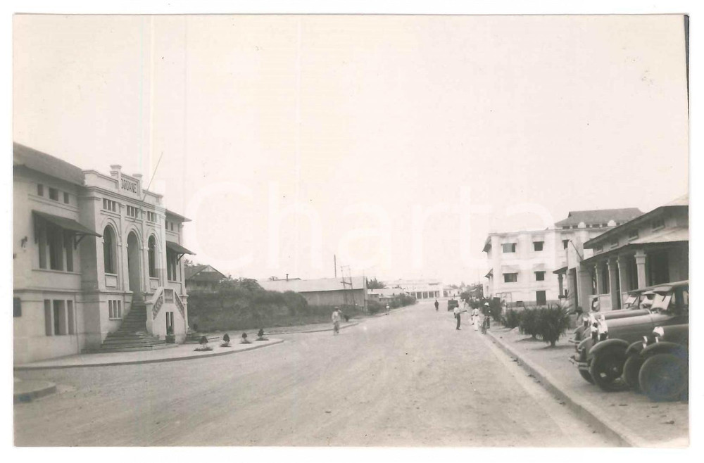 1930 ca C. ZAGOURSKI (?) KINSHASA - CONGO BELGE - Avenue DOUANE *Photo  Fotocartolina postale d'epoca, attibuita al fotografo Casimir Zagourski.CONDIZIONI: G FORMATO: 14x9 cm    originale e autentica 1