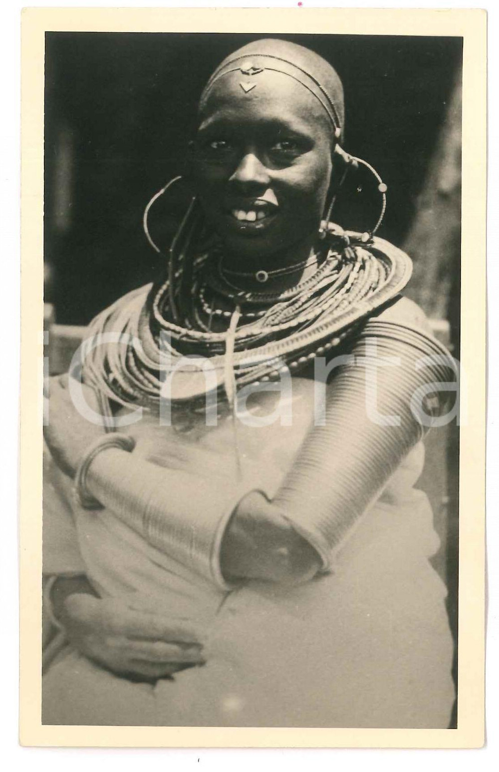 1930 ca C. ZAGOURSKI «L'Afrique qui disparaît» KENIA Femme MASSAI ^Postcard 159  Fotocartolina postale d'epoca, appartenente alla 2^serie &laquo;L'Afrique qui dispara&icirc;t&raquo; del fotografo Casimir Zagourski (L&eacute;opoldville).N&deg;159, non viaggiata.CONDIZIONI: GFORMATO: 9x14 cm    originale e autentica 1