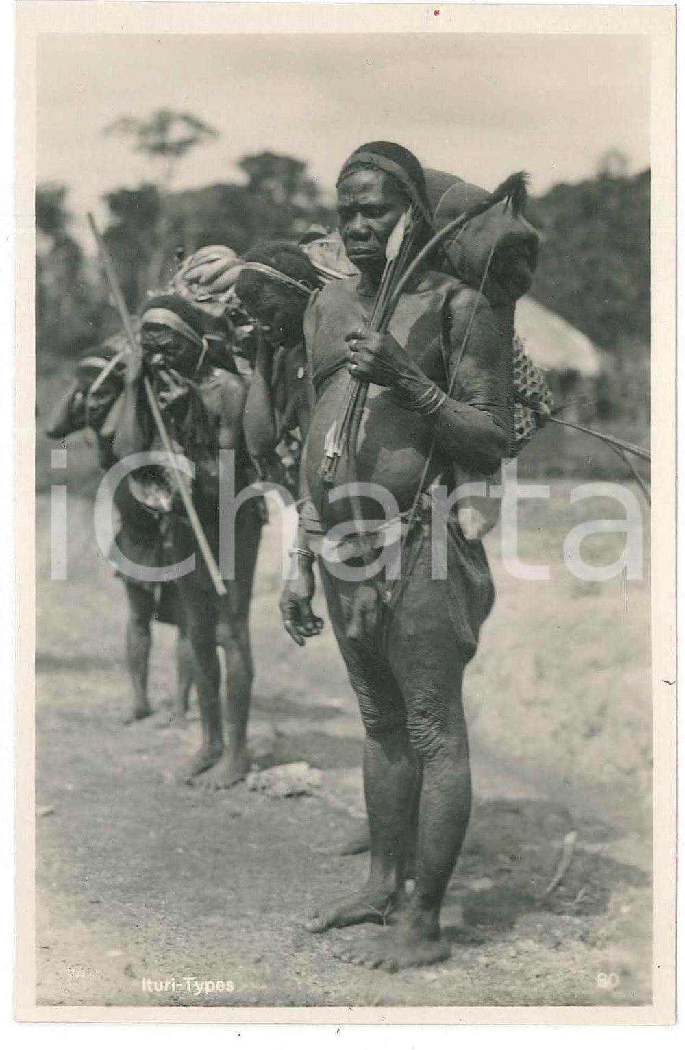 1930 ca C. ZAGOURSKI Â«L'Afrique qui disparaît» CONGO BELGE Homme Ituri n°77  Fotocartolina postale d'epoca, appartenente alla serie &laquo;L'Afrique qui dispara&icirc;t&raquo; del fotografo Casimir Zagourski (L&eacute;opoldville).N&deg; 77, non viaggiata.CONDIZIONI: GFORMATO: 9x14 cm     originale e autentica 1