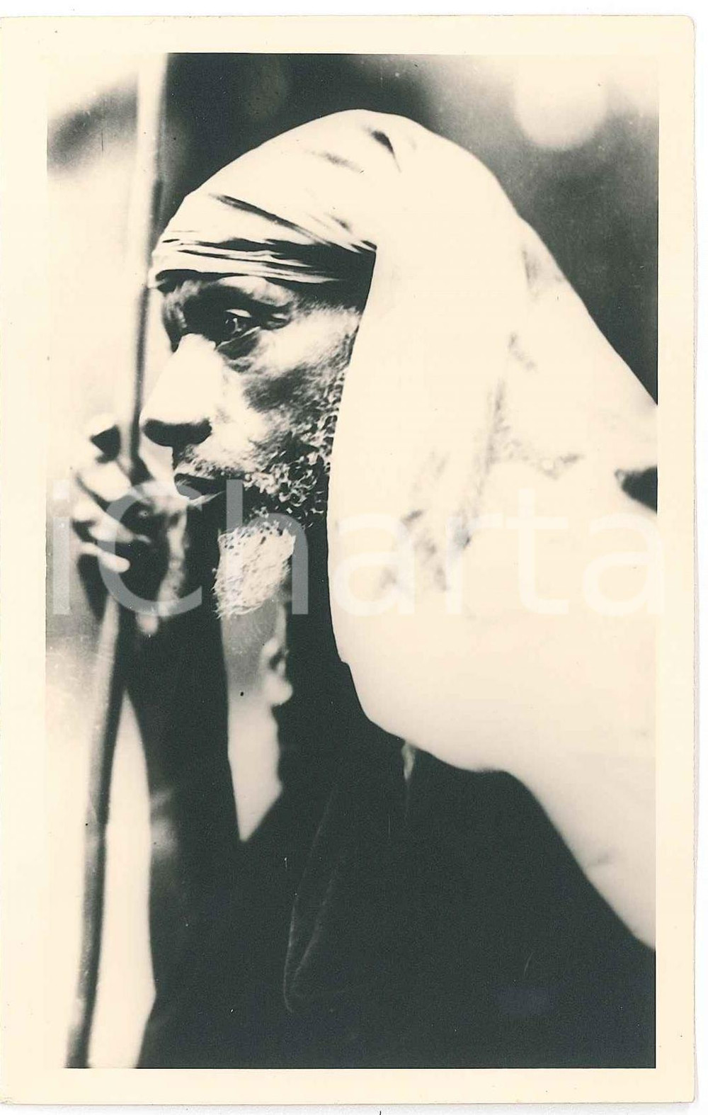 1930 C. ZAGOURSKI «L'Afrique qui disparaît» RUANDA Homme Mutudzi *Postcard 91  Fotocartolina postale d'epoca, appartenente alla 1^serie &laquo;L'Afrique qui dispara&icirc;t&raquo; del fotografo Casimir Zagourski (L&eacute;opoldville).N&deg;91, non viaggiata.Timbro al verso: "Henri Nicaise Photographe - Namur".CONDIZIONI: GFORMATO: 9x14 cm    originale e autentica 1
