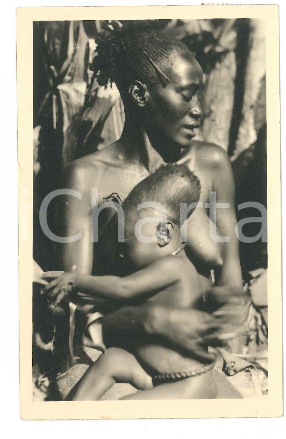 1951 C. ZAGOURSKI «L'Afrique qui disparaît» NIAPU MANGBETU Déformation crâne 63  Fotocartolina postale d'epoca, appartenente alla serie &laquo;L'Afrique qui dispara&icirc;t&raquo; del fotografo Casimir Zagourski (L&eacute;opoldville).N&deg; 63, viaggiata.CONDIZIONI: GFORMATO: 9x14 cm    originale e autentica 1