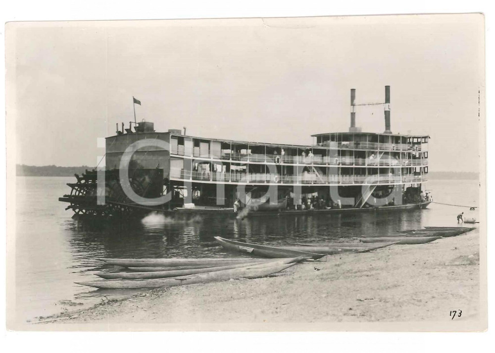 1930 ca C. ZAGOURSKI (?) LEOPOLDVILLE - CONGO BELGE - Port - Bateau *Photo 14x9  Fotografia d'epoca, attibuita al fotografo Casimir Zagourski, scattata nell'odierna Kinshasa.CONDIZIONI: G (minimo strappo al margine superiore)FORMATO: 14x9 cm    originale e autentica 1