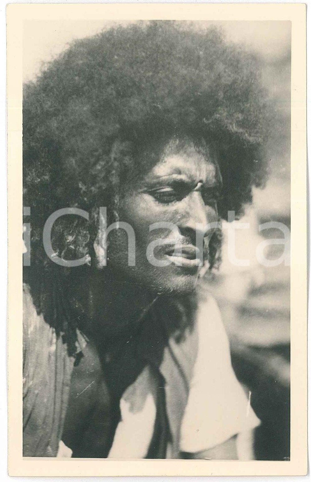 1930 C. ZAGOURSKI «L'Afrique qui disparaît» OUGANDA Homme GALLA *Postcard  n.139  Fotocartolina postale d'epoca, appartenente alla 2^serie &laquo;L'Afrique qui dispara&icirc;t&raquo; del fotografo Casimir Zagourski (L&eacute;opoldville).N&deg;139, non viaggiata.Al verso timbro: "Henri Nicaise Photographe - Namur"CONDIZIONI: GFORMATO: 9x14 cm    originale e autentica 1