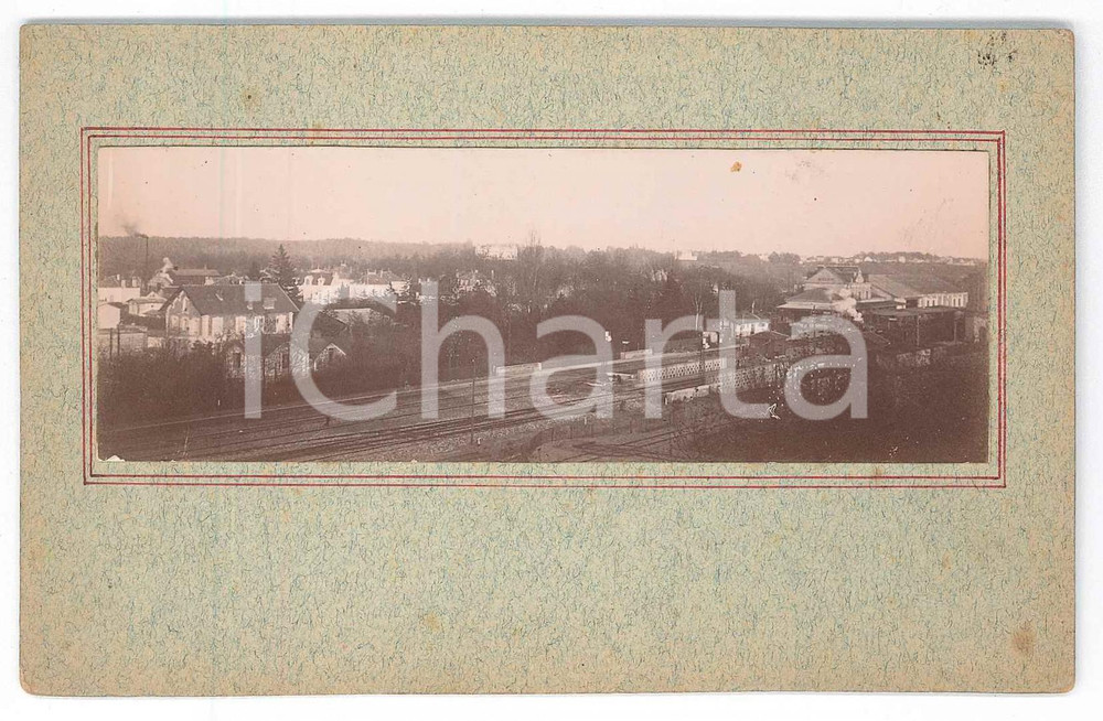 1897 MELUN (FRANCE) Vue avec le chemin de fer - Photo VINTAGE 13x9 cm  Fotografia d'epoca, su cartoncino rigido, con didascalia al verso. GOOD/buono  Formato: 13x9 cm originale e autentica 1
