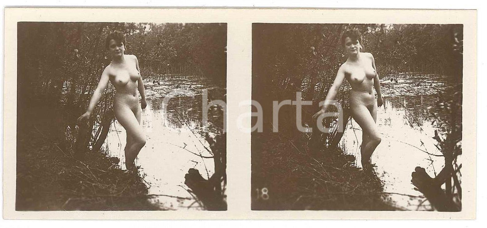 1920 ca VINTAGE EROTIC Le nu stéréo en plein air - Nude woman near a pond *Photo Fotografia stereoscopica d'epoca, appartenente alla collana "Le nu st&eacute;r&eacute;o en plein air".EDITORE: Editions St&eacute;reo Novelti Accademia - Paris  GOOD/buono  Formato: 13x6 cm originale e autentica 1