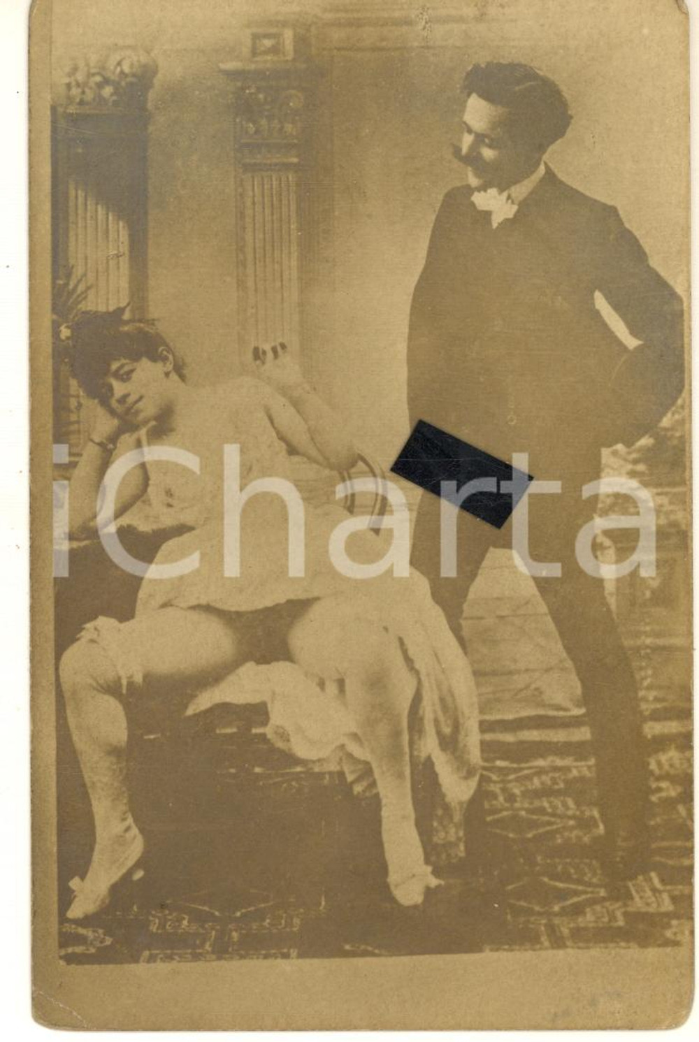 1910 ca VINTAGE EROTIC Sex in a boudoir - Couple - PORN Photo RPPC (2) Fotografia originale d'epoca, in formato cartolina postale. GOOD/buono  Formato: 9x14 cm originale e autentica 1