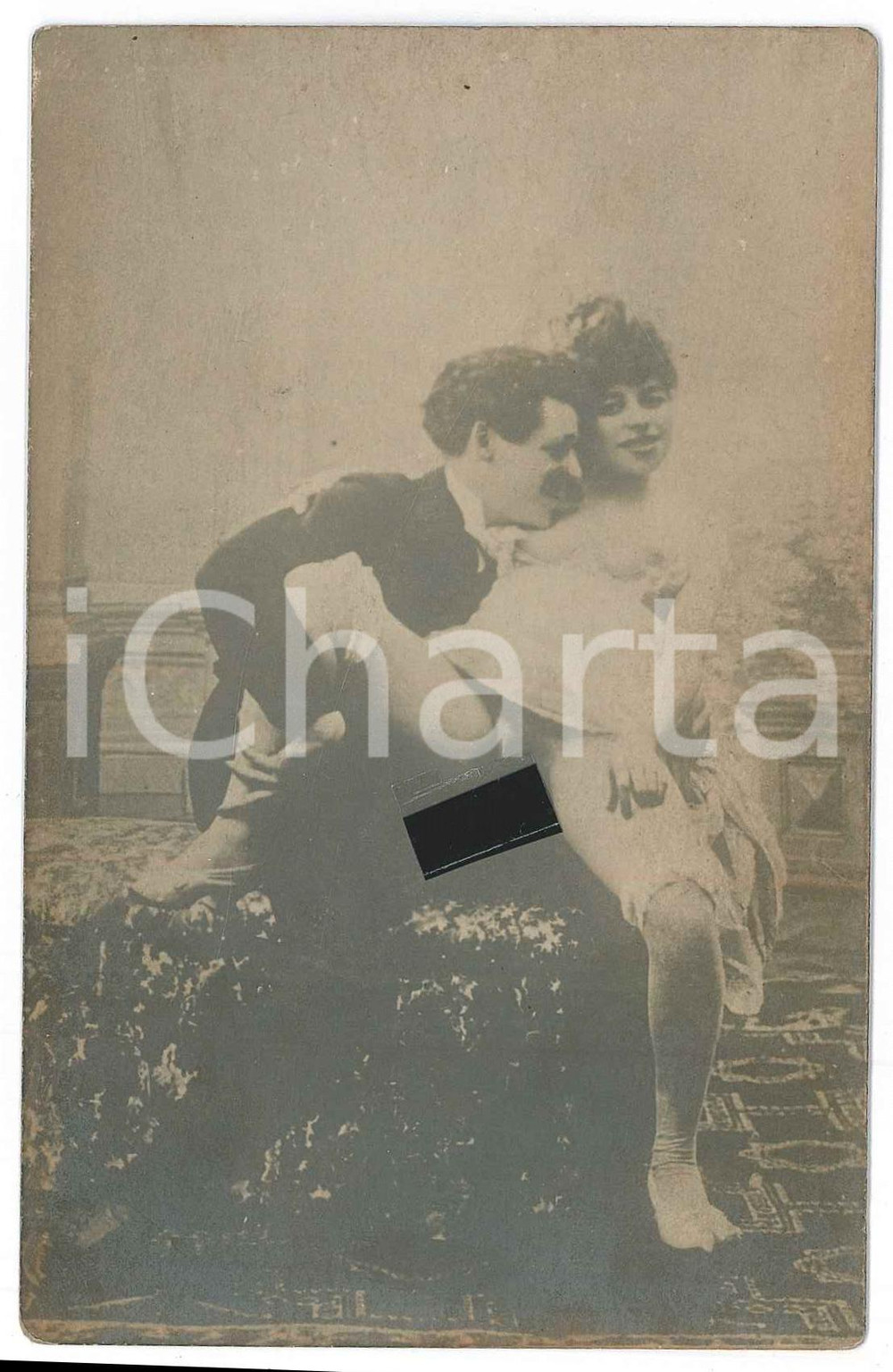 1910 ca VINTAGE EROTIC Sex in a boudoir - Couple - PORN Photo RPPC (5) Fotografia originale d'epoca, in formato cartolina postale. GOOD/buono  Formato: 9x14 cm originale e autentica 1